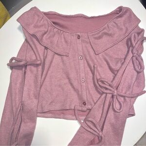 Super cute dusty pink cropped cardigan with tie sleeves